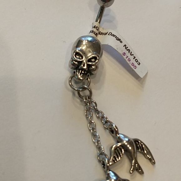 🇨🇦 Skull & Dove Naval Bar - Picture 3 of 4